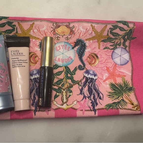 Estee Lauder Pink and Gold Cosmetic Set - Picture 2 of 8